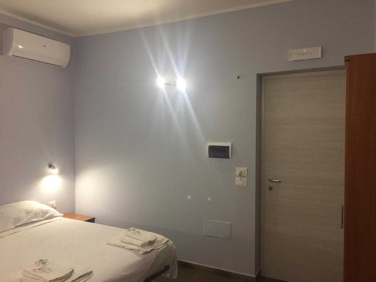 科里利亚诺·卡拉布罗Profumo Di Zagara住宿加早餐旅馆 外观 照片